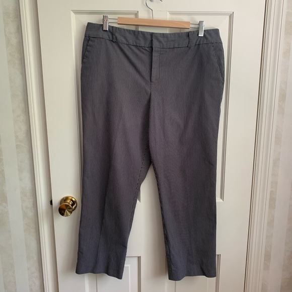 Norma Kamali Gray Stripe Pants - Picture 2 of 7